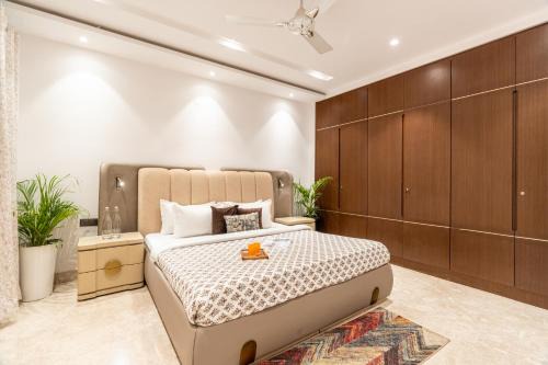 Homlee-Vasant Kunj-4BHK-Luxurious-20 Min Airport