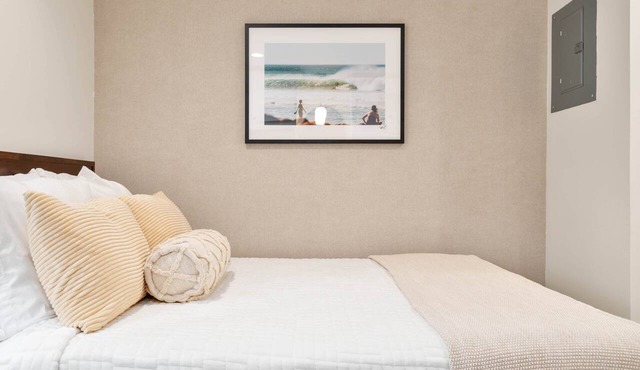 Honey Suite at The Hygge House
