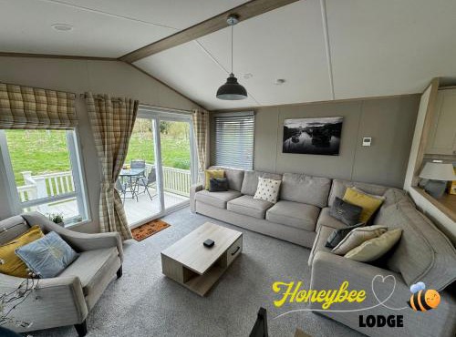 Honeybee Lodge