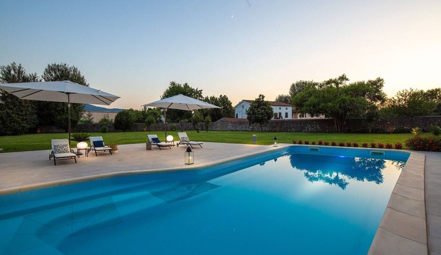 HONEYMOON LEONOR VILLA in bike distance from Lucca