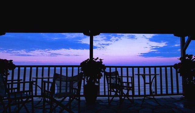 HoneyMoon Suites Flamingo with Panoramic Sea View