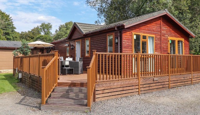 Honeysuckle Lodge