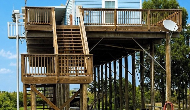 Hopedale Hideaway - Waterfront Fishing Camp