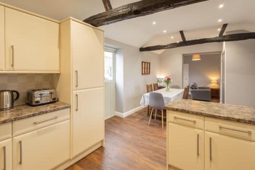 Host & Stay - Croft Cottage