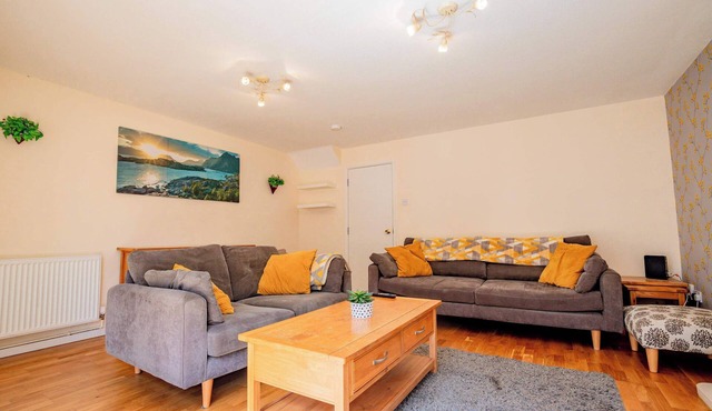 Host & Stay | Manfield Avenue