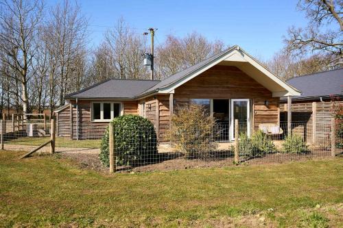 Host & Stay - Mole Cottage