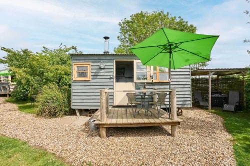 Host & Stay - Shepherds View