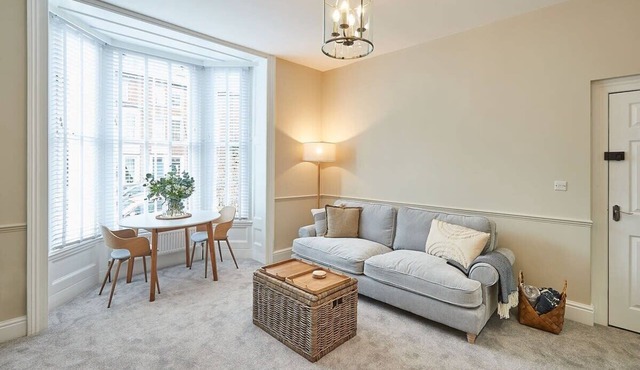 Host & Stay | Silver Beach
