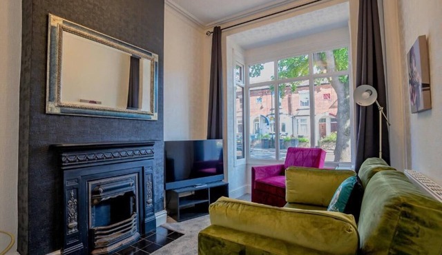 Host & Stay | Somerset Road House