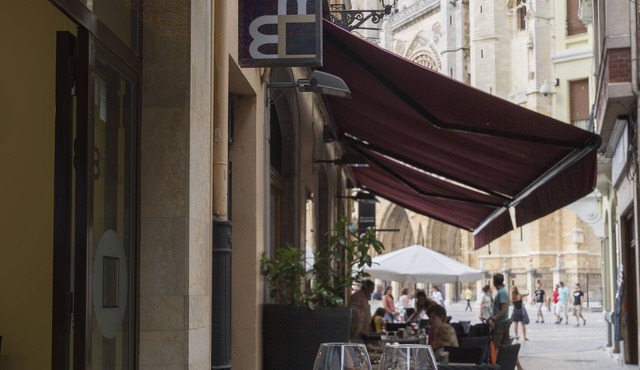 Hostal Albany