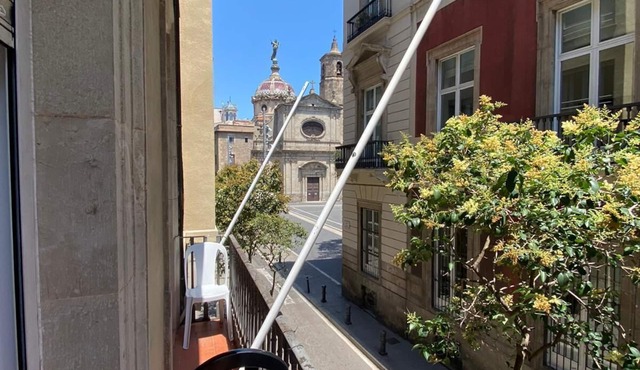 Hostal Drassanes