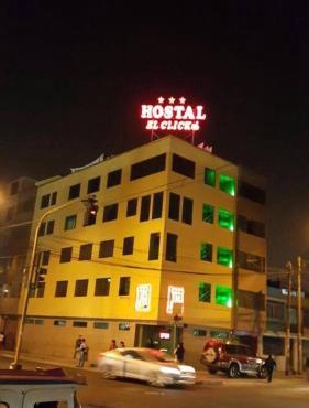 Hostal El Click