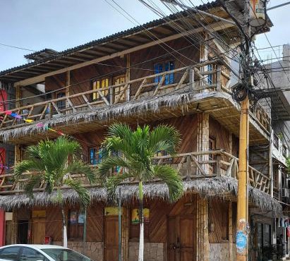 Hostal ElRojo Montañita