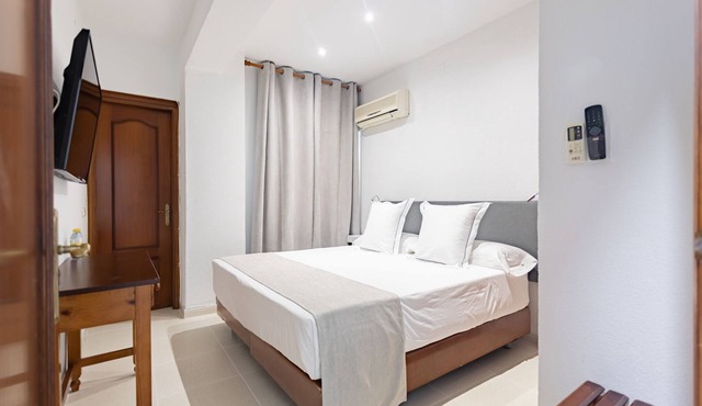 Hostal La Costa