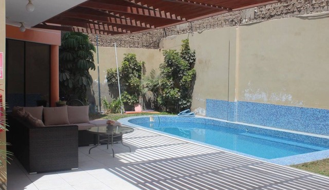Hostal Shalom