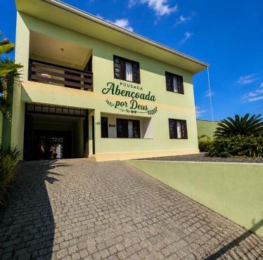 Hostel e Pousada Vó Lili