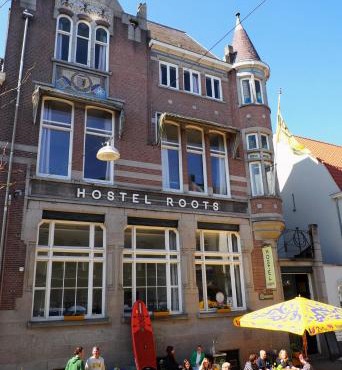 Hostel Roots