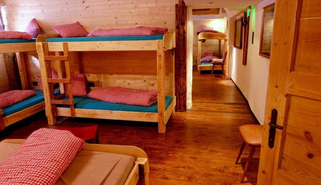 Hostel Weisses Rössl