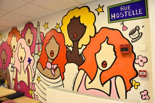 Hostelle - women only hostel Paris