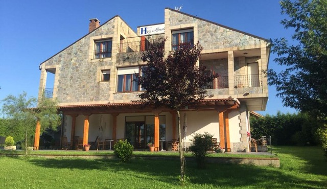 Hosteria La Moraleja