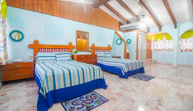 Hostpal Acapulco Casa el Rosal