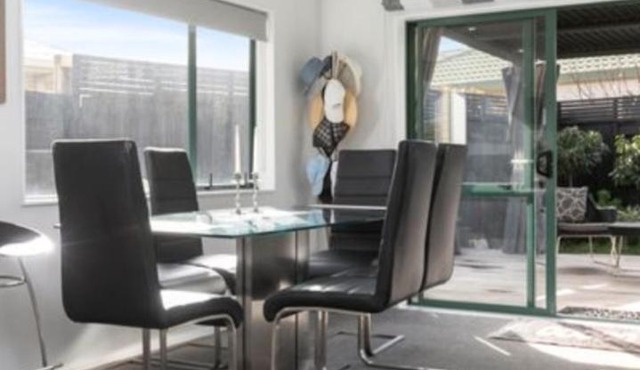 Hosts on the Coast - Rosberg Retreat