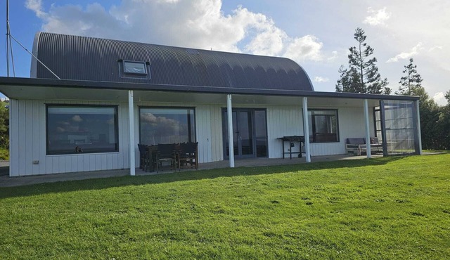 Hosts on the Coast Wharenui The Gathering Place