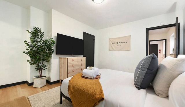 ★ HostWise Stays ★ Pet Friendly, Butler St. Apt with Private Entrance