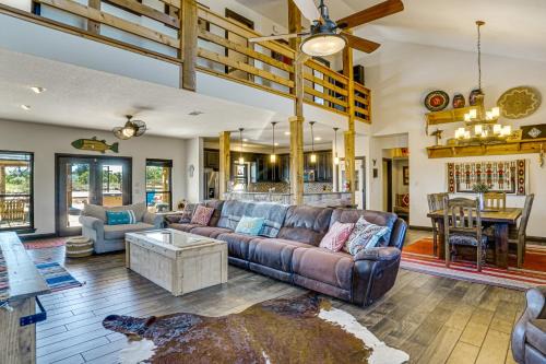 Hot Tub + Fire Pit: Possum Kingdom Lake Retreat!