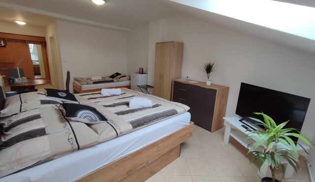 Hotel 28