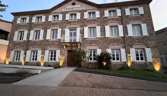 Hotel 2M, The Originals Relais