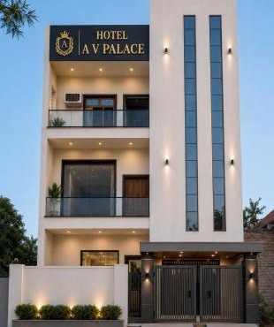 Hotel A V Palace