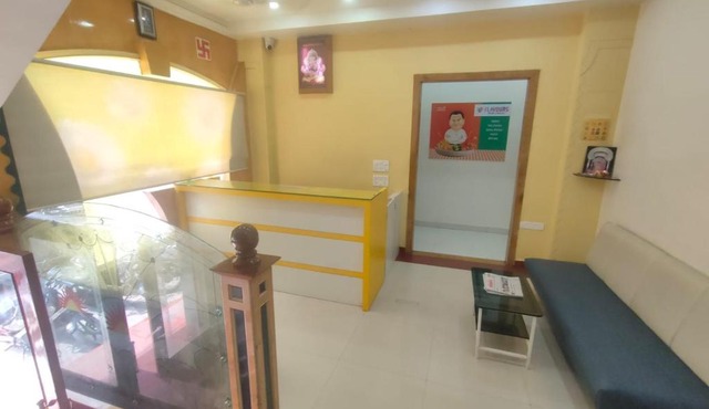 Hotel Aaditya Palace