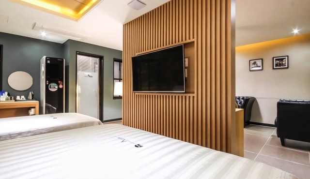 HOTEL Able