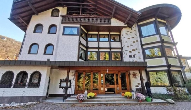 Hotel Adler