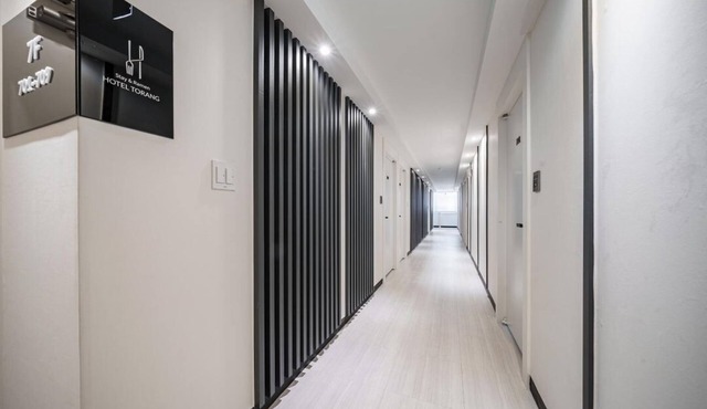 Hotel Advance