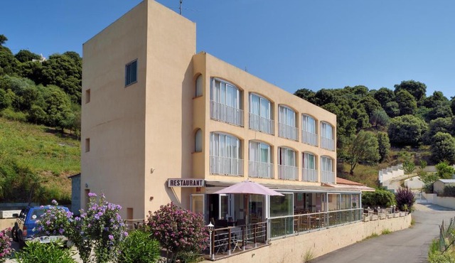 Hotel Alata