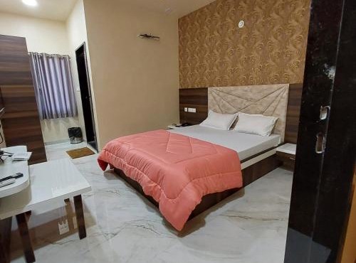 Hotel Amrit palace