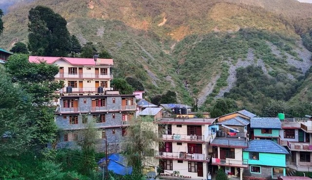Hotel Anuj Regency