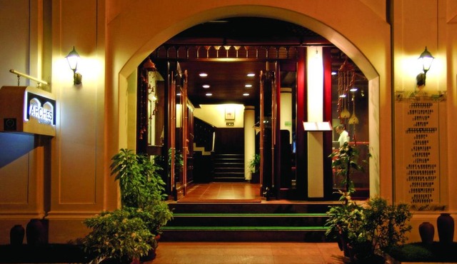 Hotel Arches