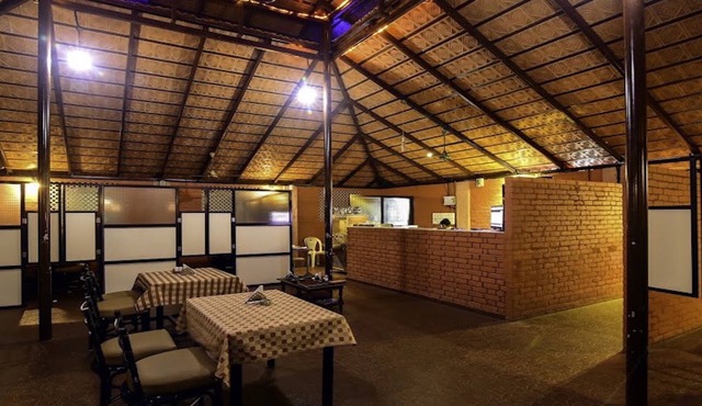 Hotel Ashlesh