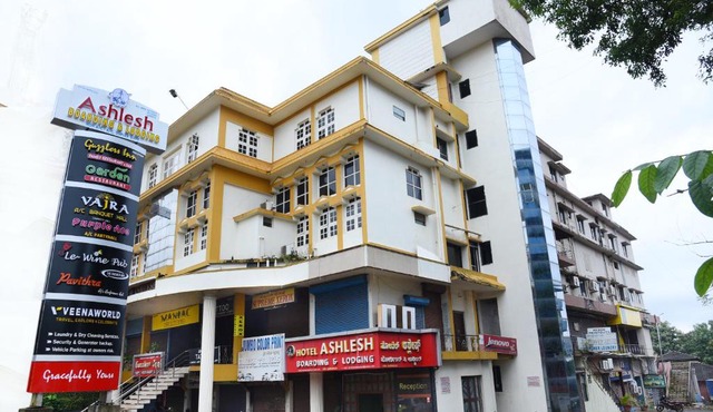 Hotel Ashlesh Manipal