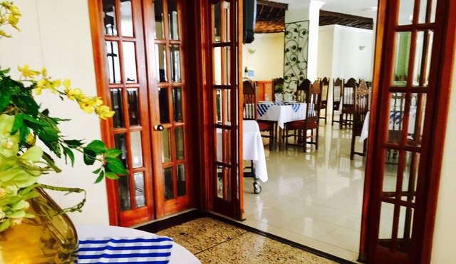 Hotel Azuay