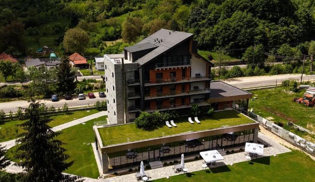 Hotel Băile Bughea