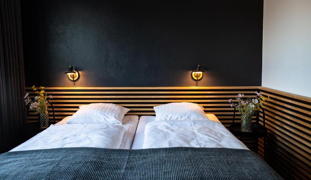 Hotel-B