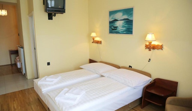 Hotel Bara Junior