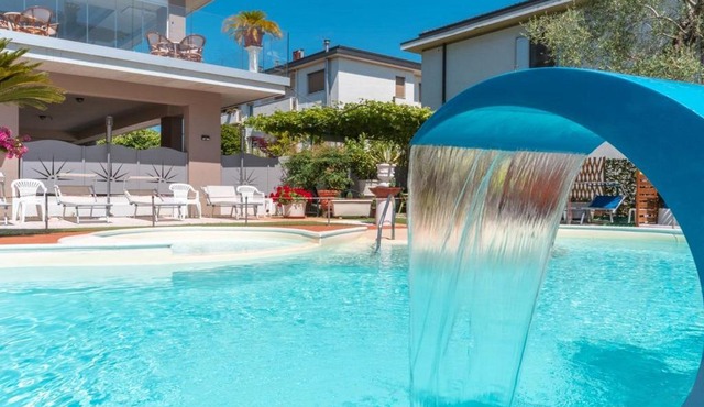 Hotel Benaco
