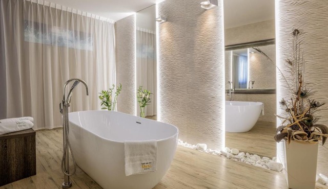 Hotel Beta