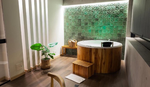 Hotel Black Tower Premium