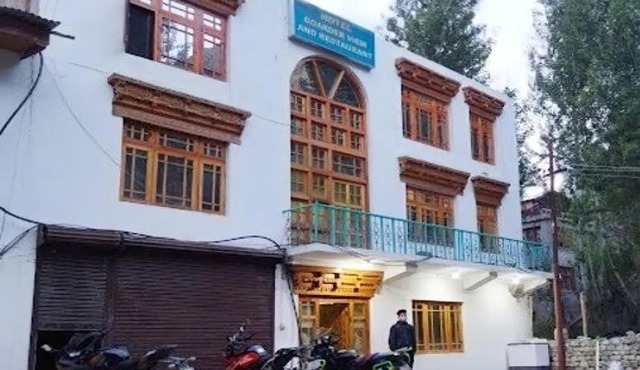 Hotel Border View